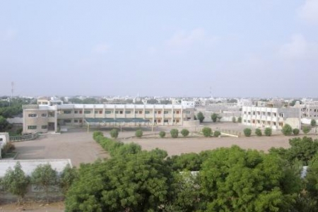 عدن .. انقطاع التيار الكهربائي عن الضاحية الشمالية منذ 12 ساعة 1 05 08 13 136663842