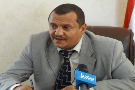 حجة.. الأمين العام يُحّمل المحافظ مسؤولية تردي الأمن في المحافظة، والمجلس المحلي سيجتمع في صنعاء لسحب الثقة منه 1 07 07 13 390187889