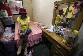 عمران: أرملة تسخّر منزلها لأعمال دعاره 1 09 11 12 195369692