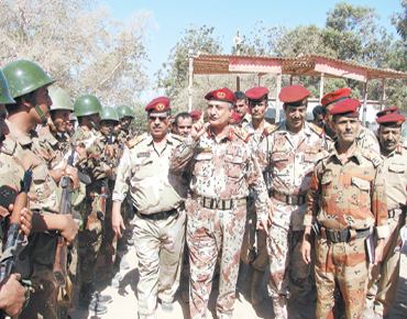 هادي يوجه نجل صالح بإنهاء اضطرابات في اللواء الثالث خلال يومين 1 10 06 12 124369520