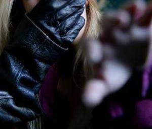 فتاة تهرب مع عشيقها من صنعاء 1 13 06 13 563560985