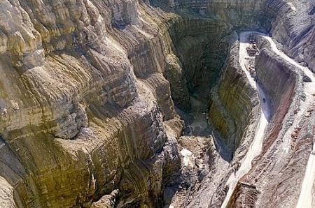 دراسة :اين يأجوج ومأجوج ومن هو ذو القرنيين 1 13 06 13 585900856