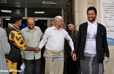 النائب حاشد لـ"شبكة كلنا تعز" : لن اشارك في الحوار و لن اخذل الثورة والجرحى والشهداء 1 16 03 13 355028255