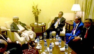 جمال بن عمر يلتقي ممثلي الحراك السلمي الجنوبي المشاركين في مؤتمر الحوار 1 19 03 13 711709971