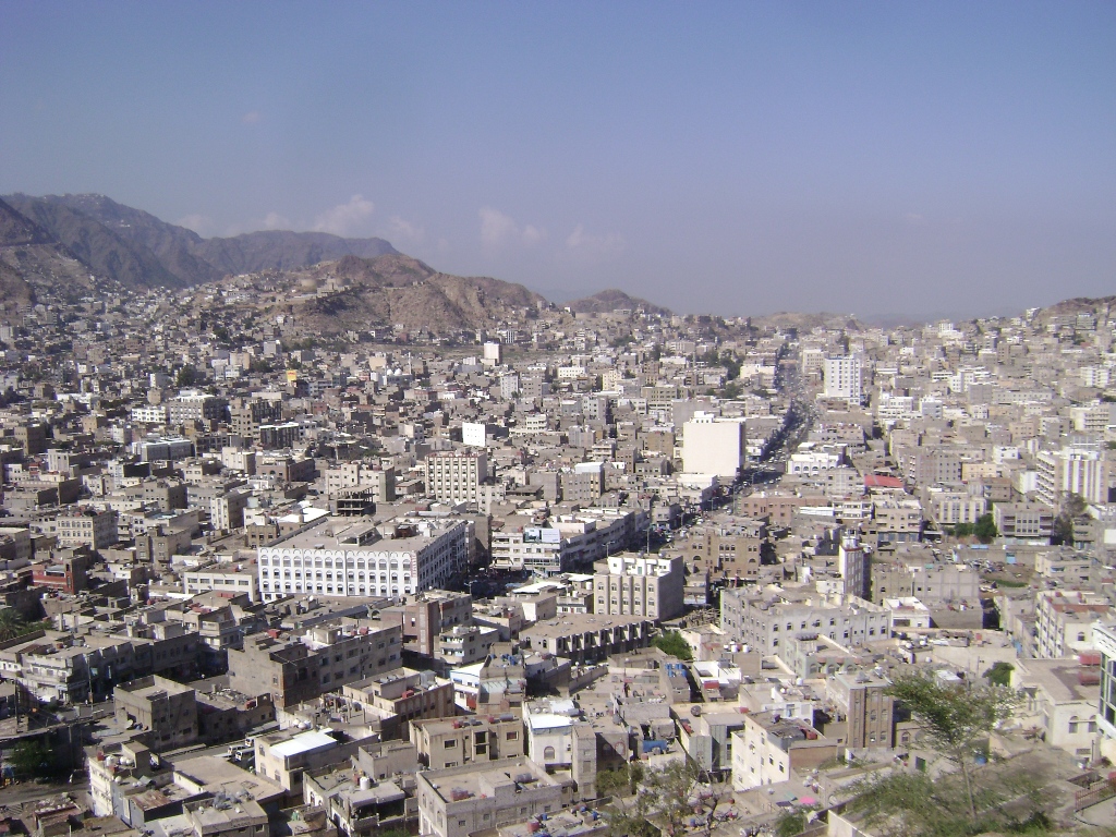 مجاميع مسلحه تصل مدينة تعز قادمة من محافظة شبوة 1 22 01 13 841722346