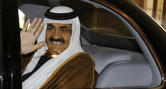 أمير قطر يعلن تنحيه بعد 18 عاماً ويسلم ابنه الحكم 1 25 06 13 886153779