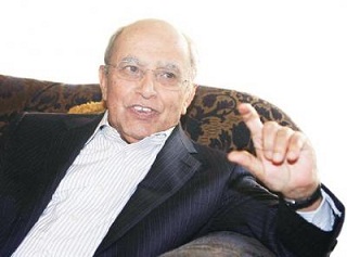 انسداد سياسي.. المشترك يشدد على رحيل صالح من المؤتمر والارياني يغادر إلى القاهرة 1 27 01 13 308085838