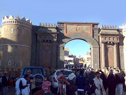 اليمن يرحّل أزماته الاقتصادية للعام الجديد 1 28 12 12 447171054