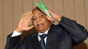 مصدر في الدائرة المالية بمجلس الوزراء: البند السنوي المخصص لعلاج رئيس الحكومة كان سببا في سفر باسندوه 1 29 04 13 248930749