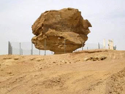 موقع صخرة قصيباء شاهد على حب عنترة وعبلة ويضم أطلال قلعة بن شداد 1 30 01 13 268026922