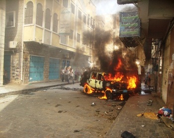 انفجار سيارة مفخخة وسط مدينة تعز 1 30 07 12 66645624