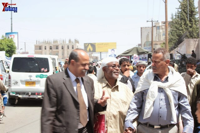 جرحى الثورة والنائب حاشد يعلقون الإضراب عن الطعام بعد طب النائب العام مهلة اسبوع لإحالة المتهمي 28