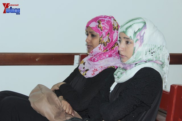 جلسة محاكمة رئيس تحرير صحيفة الأولى ومحمد العبسي في محكمة الصحافة والمطبوعات بصنعاء 85