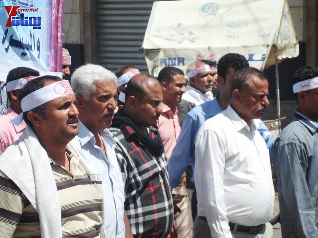 صنعاء.. مسيرة حاشدة دعما لمحافظ تعز شوقي هائل 64