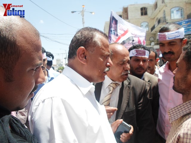 صنعاء.. مسيرة حاشدة دعما لمحافظ تعز شوقي هائل 78