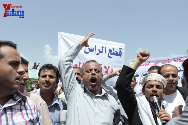 عمال وموظفي المسالخ يهددون باعتصام مفتوح أمام مبنى أمانة العاصمة إذا لم تنفذ مطالبهم إلى الغد 135