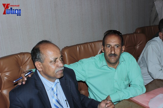 عمال وموظفي المسالخ يهددون باعتصام مفتوح أمام مبنى أمانة العاصمة إذا لم تنفذ مطالبهم إلى الغد 147