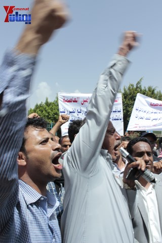 عمال وموظفي المسالخ يهددون باعتصام مفتوح أمام مبنى أمانة العاصمة إذا لم تنفذ مطالبهم إلى الغد 174