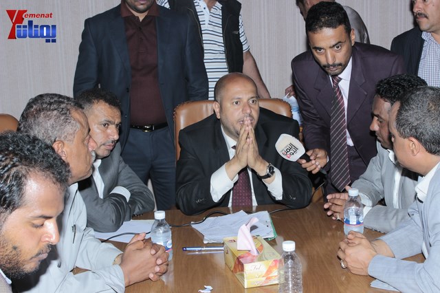 عمال وموظفي المسالخ يهددون باعتصام مفتوح أمام مبنى أمانة العاصمة إذا لم تنفذ مطالبهم إلى الغد 52