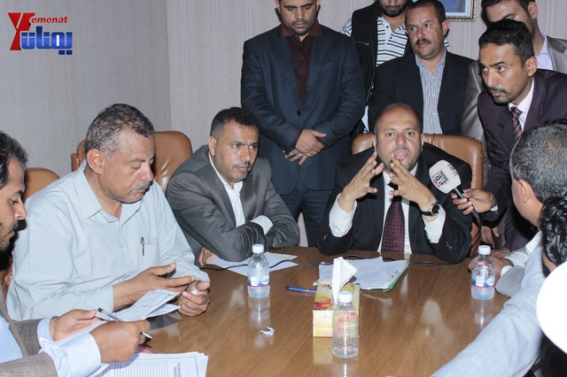 عمال وموظفي المسالخ يهددون باعتصام مفتوح أمام مبنى أمانة العاصمة إذا لم تنفذ مطالبهم إلى الغد 72