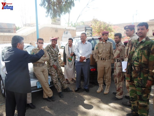 وقفة احتجاجية للجامعيين العسكريين والأمنيين أمام مكتب رئاسة الجمهورية احتجاجا على عدم ترقيتهم إلى رتبة ضابط 108