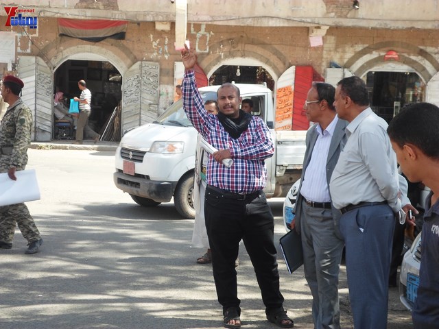 وقفة احتجاجية للجامعيين العسكريين والأمنيين أمام مكتب رئاسة الجمهورية احتجاجا على عدم ترقيتهم إلى رتبة ضابط 31