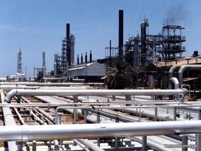 أمريكا تعتزم الإستثمار في قطاع النفط باليمن وتحدد الإمارات مكانا لعقد الاتفاقيات