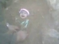 العثور على مولود بجانب برميل قمامة