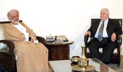 وليد المعلّم ونظيره العماني يوسف بن علوي