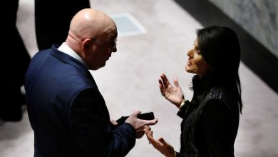 روسيا والولايات المتحدة الدائمان لدى الأمم المتحدة فاسيلي نيبينزيا ونيني هايلي