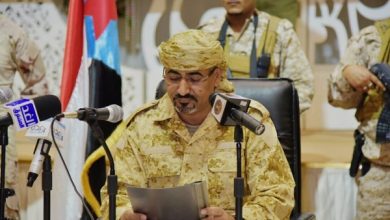 عيدروس الزبيدي عسكري