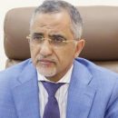 محافظ البنك المركزي عدن يكشف عن تجميد بريطانيا أموال يمنية وينتقد مقترح المبعوث الأممي بشأن آلية توحيد النظام المصرفي في اليمن