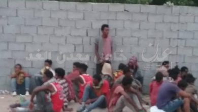 مهربون يهاجمون نقطة امنية بعدن