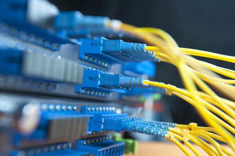 تساؤلات حول تزامن انقطاع الإنترنت في اليمن مع انقطاع خدمة "ستارلينك" وغياب التوضيح الرسمي فتح الباب للتكهنات 1 548796