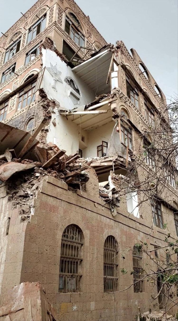 انهيار منزلين في صنعاء القديمة وتجدد الدعوات لاستكمال مشروع الترميم 1 0593be59 fade 4cdd 84e0 86b7b3a16e27