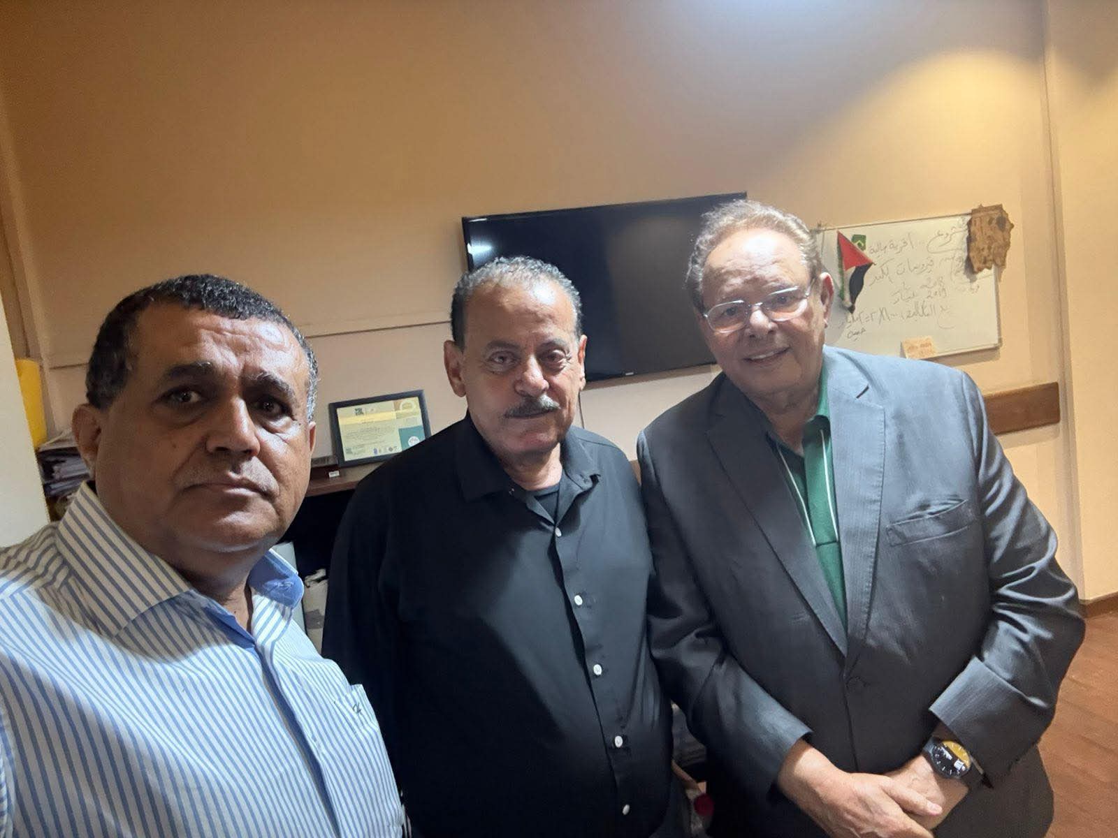 تغاريد حرة .. قل ما تريد ونحن نقطقط ما نريد 8 FB IMG 1762577785783