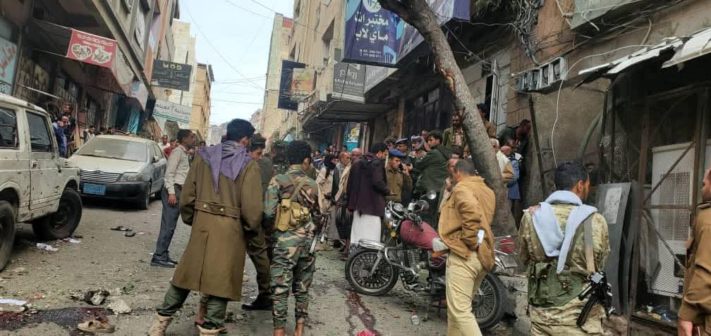 تعز.. انفجار جوار مقر تجمع الإصلاح يخلف ضحايا 1 FB IMG 1766057111676