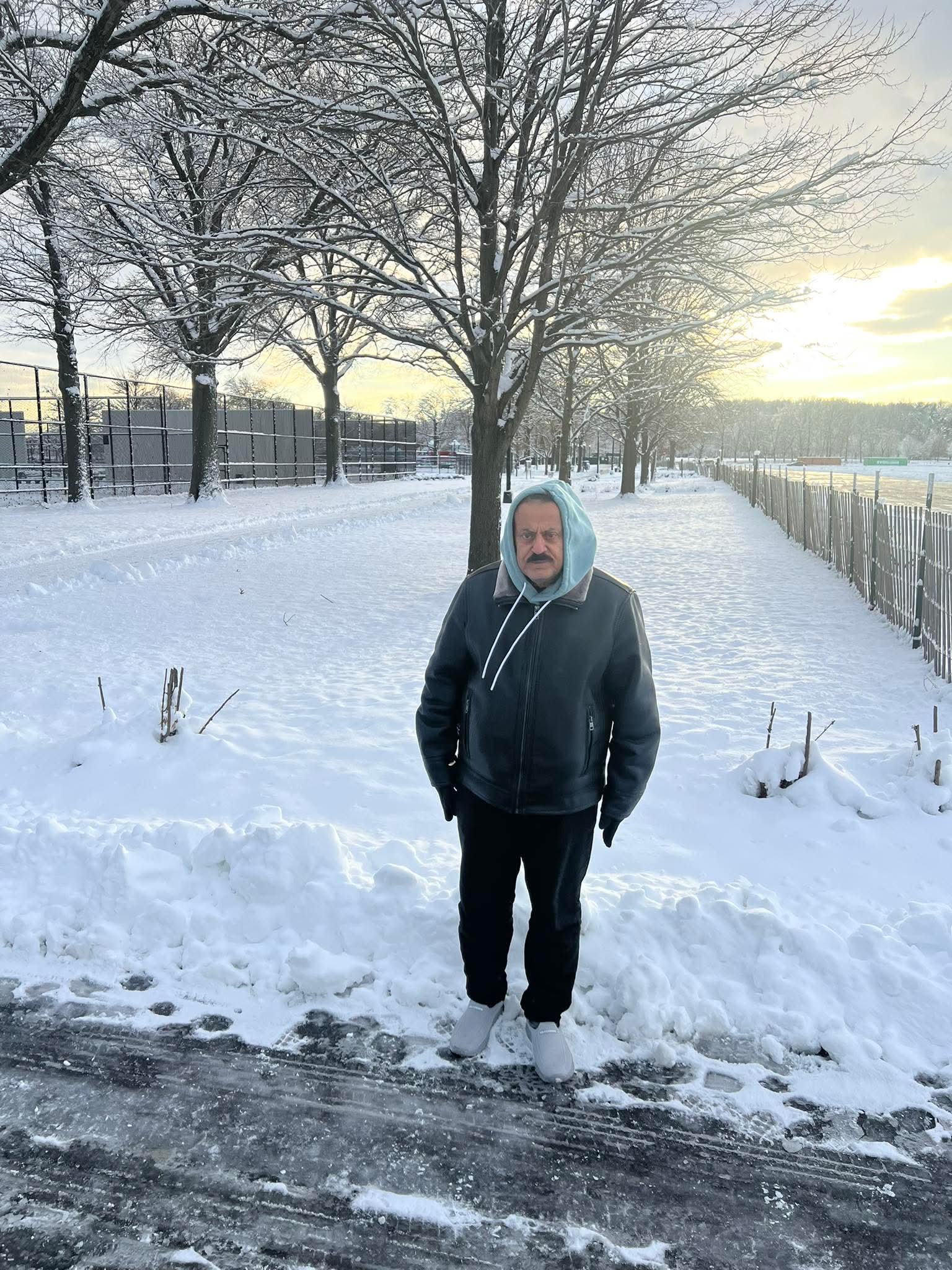 قراءة تحليلية لنص أحمد سيف حاشد ("هبشة" بثلاثمائة ريال) 1 FB IMG 1769031268825