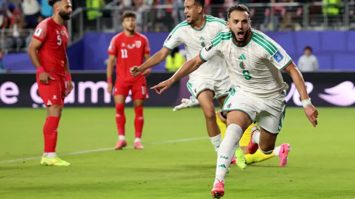 كأس العالم.. الجزائر تفوز بصعوبة على الأردن 1 063