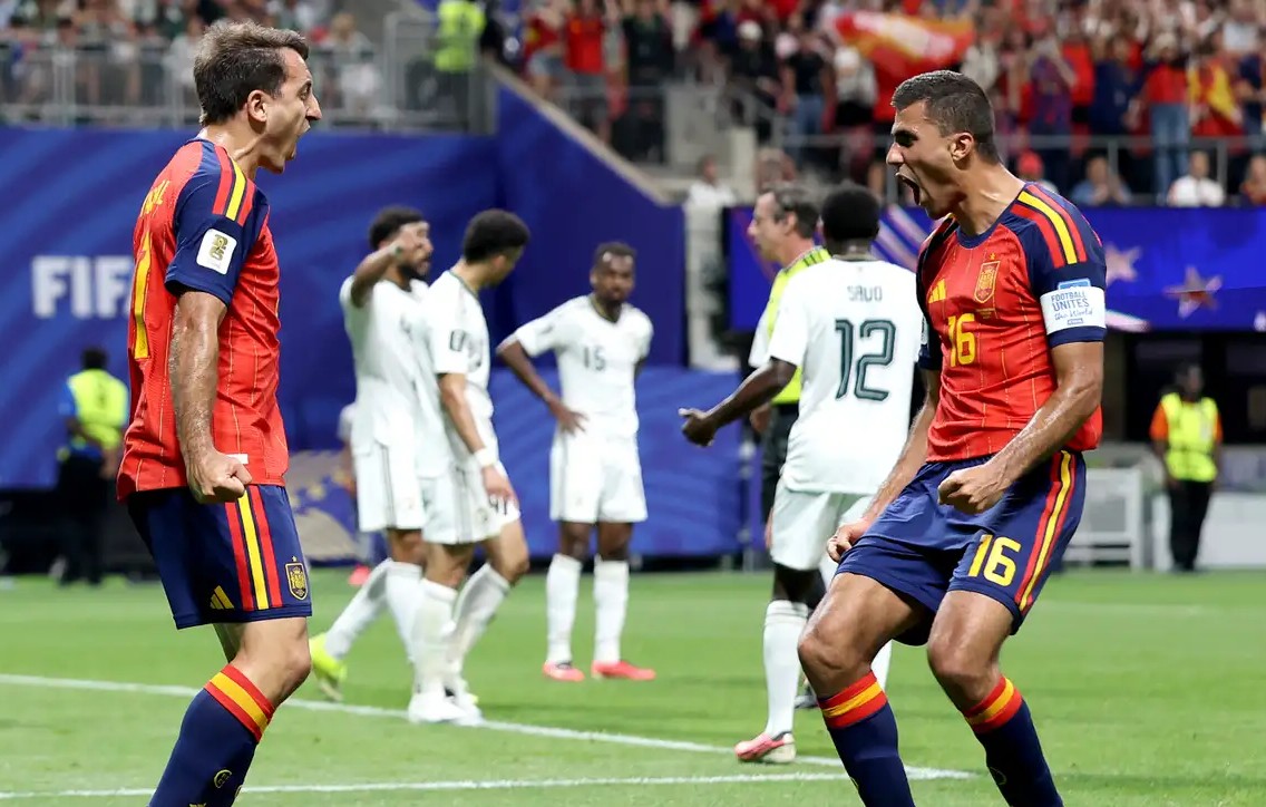 كأس العالم.. إسبانيا تهز الشباك السعودية أربع مرات 1 294