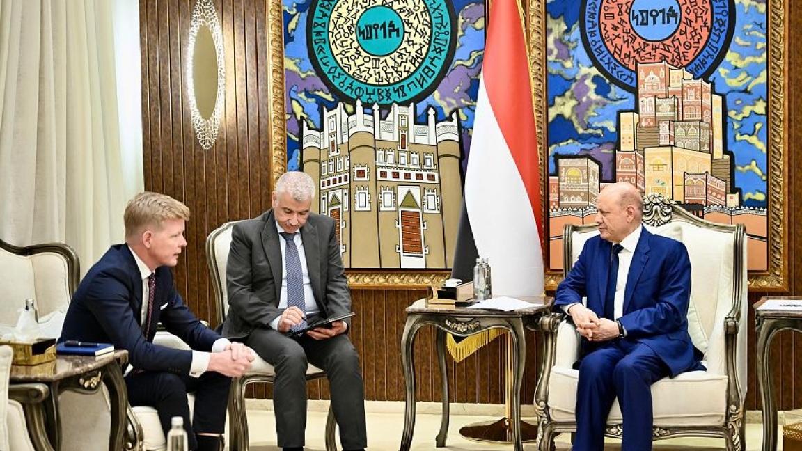المبعوث الأممي يقود مشاورات واسعة بشأن اليمن ويتنقل بين الرياض ومسقط 1 1017