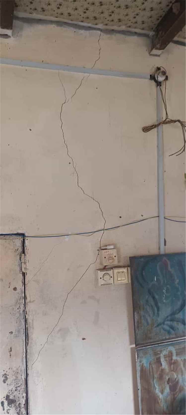 لحج.. تضرر منازل مواطنين في الملاح بسبب هزات أرضية وسط مخاوف من تكرارها 2 33