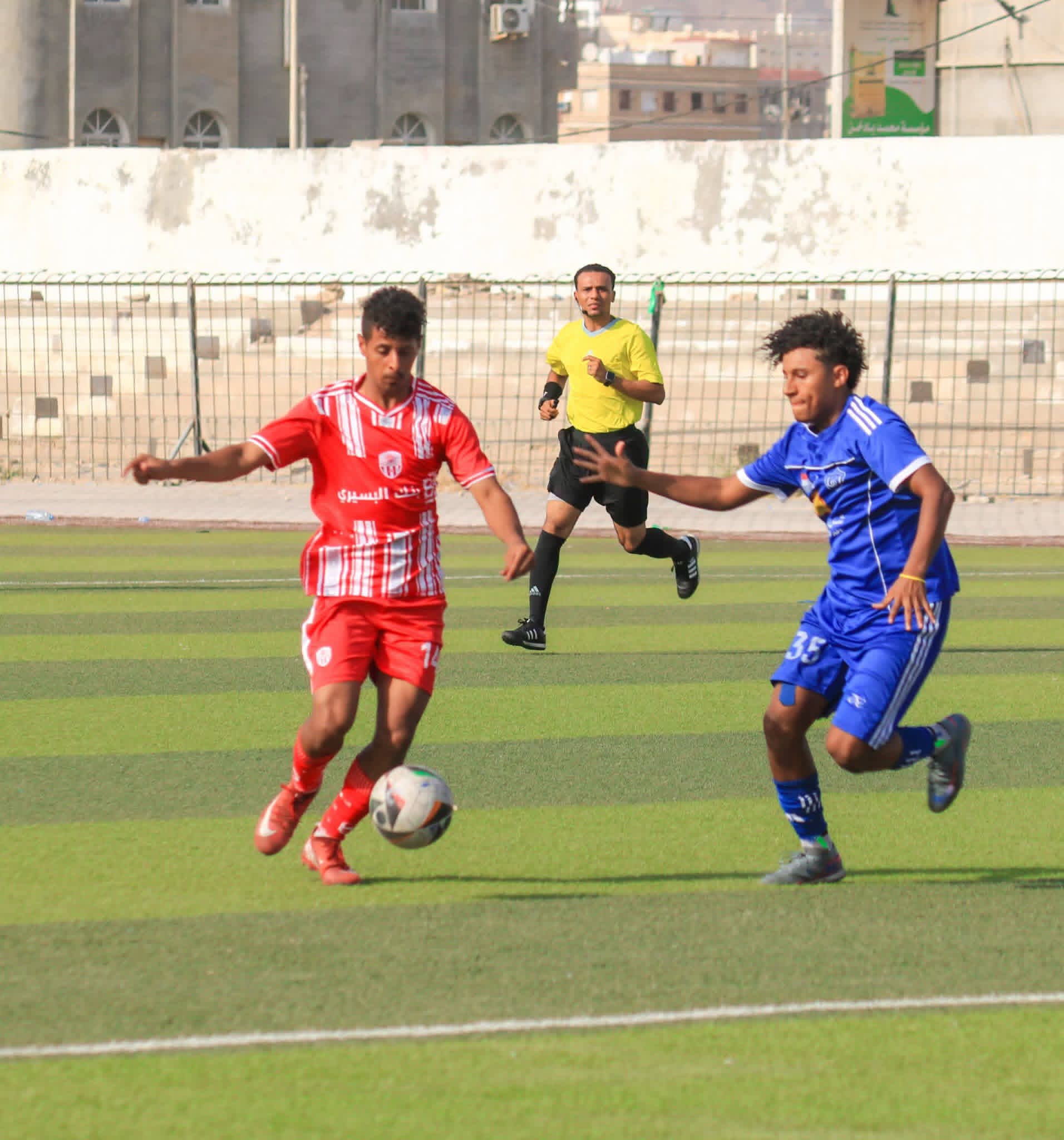 دوري الدرجة الأولى.. شعب حضرموت يفوز على الهلال ويحافظ على الصدارة 1 642