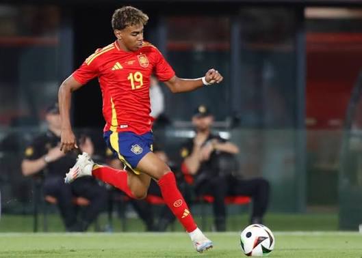 يامال: أحلم بالمونديال.. ولا نخشى أي منتخب 1 images 8