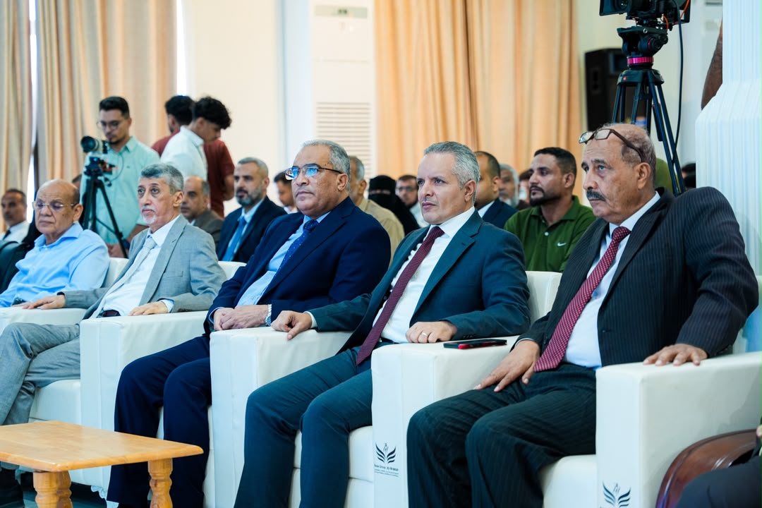 برعاية مجموعة هائل سعيد والبرنامج السعودي لاعمار اليمن .. اختتام مشروع الشهادات الدولية المهنية في التدريس (IPTC) بعدن 4 04