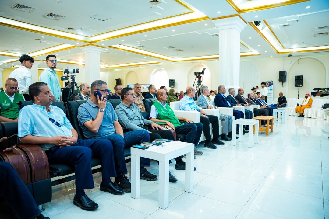 برعاية مجموعة هائل سعيد والبرنامج السعودي لاعمار اليمن .. اختتام مشروع الشهادات الدولية المهنية في التدريس (IPTC) بعدن 5 05