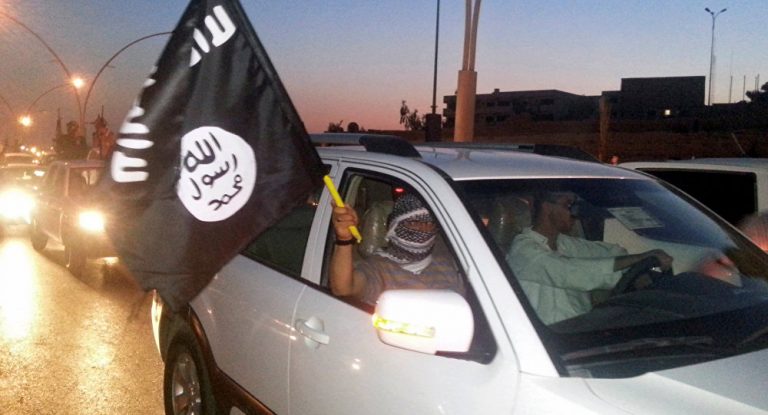 الإعلان عن مقتل قيادي في تنظيم داعش وإصابة أحد مرافقيه 1 714
