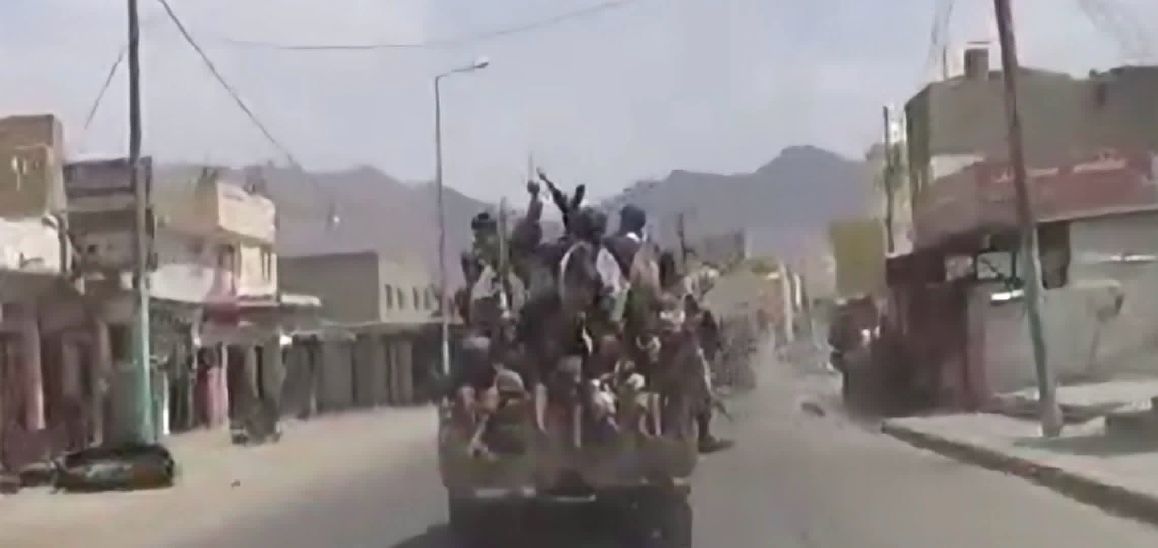 قوات حكومة صنعاء تدخل مدينة التربة وتتجه نحو مسقط رأس العليمي 1 56333
